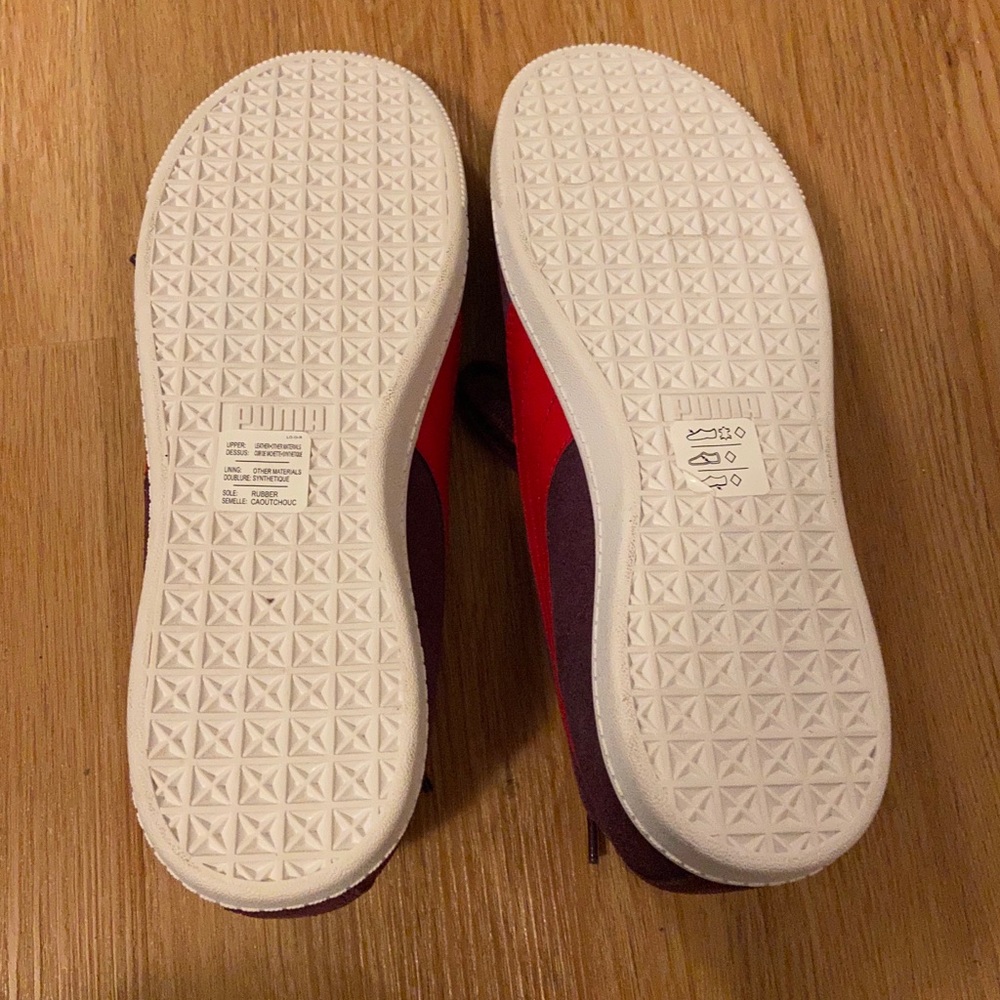NWOT Purple PUMA Sneaker With Red Detail Size 9 - Picture 5 of 8